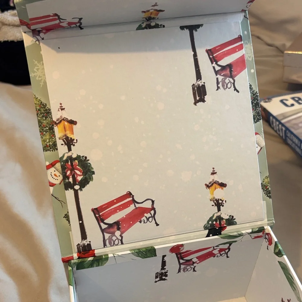 Festive Snowman Gift Box - Green Christmas Design